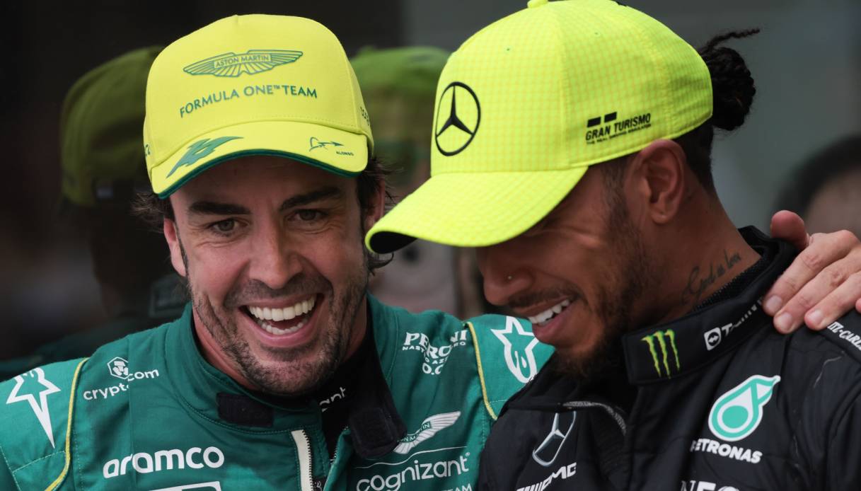 Alonso soutient Hamilton : « Il peut encore inverser la tendance »