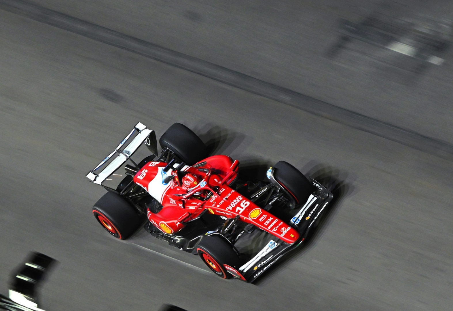 EL1 – Las Vegas : Leclerc frappe fort devant Albon et Tsunoda, McLaren en difficulté sous les néons du Strip